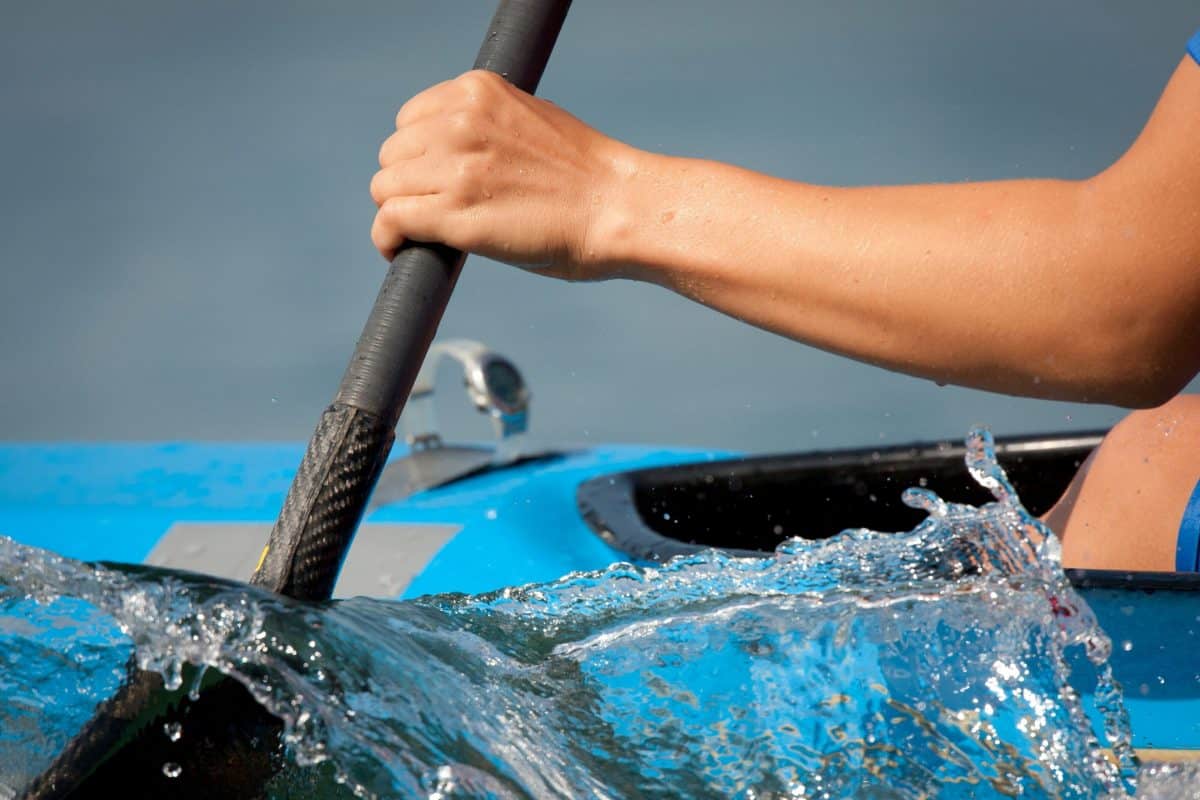 Carbon Kayak Paddle being drawn through the water