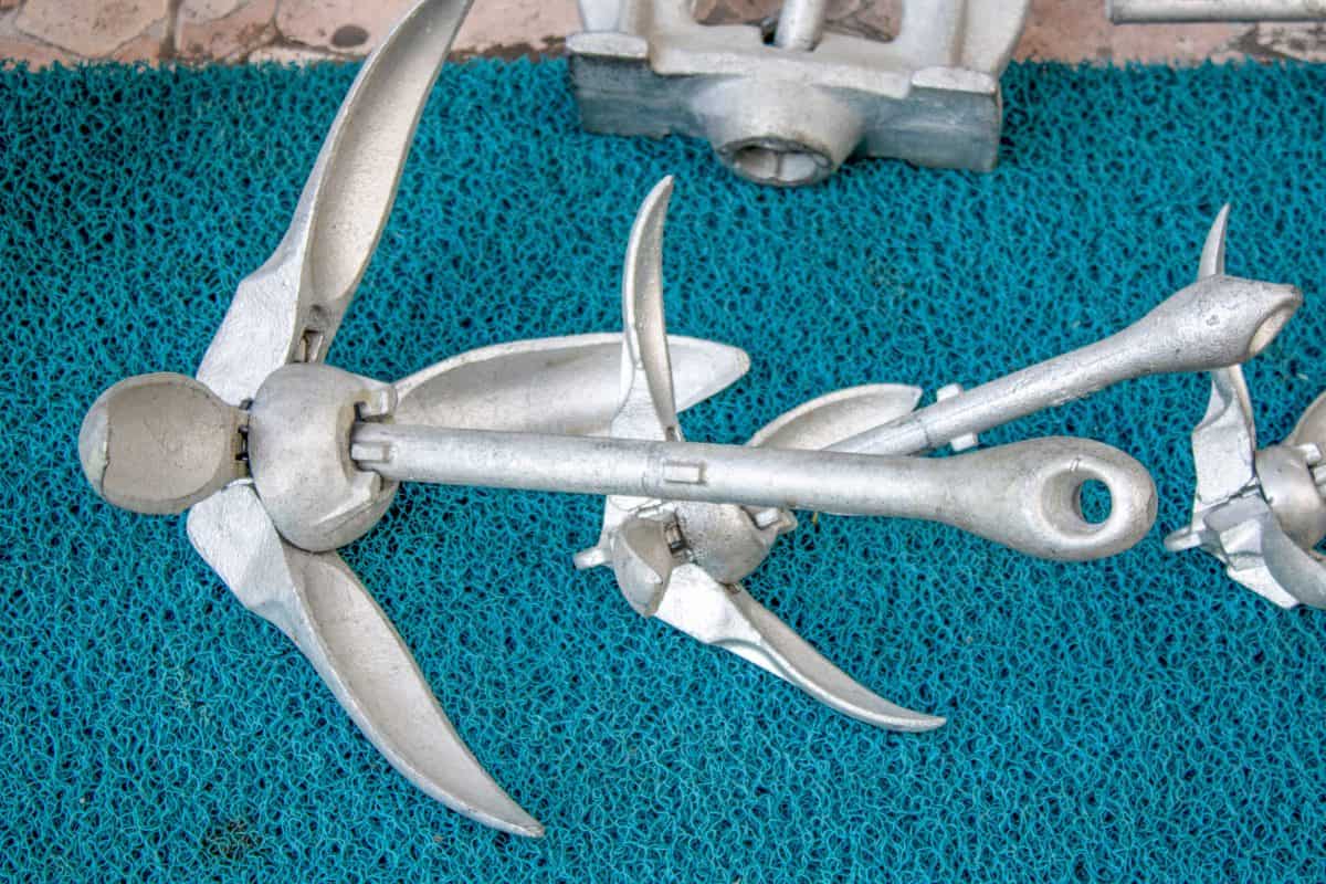 Best Kayak Anchor Top 6 Picks To Help Your Yak Stay Put