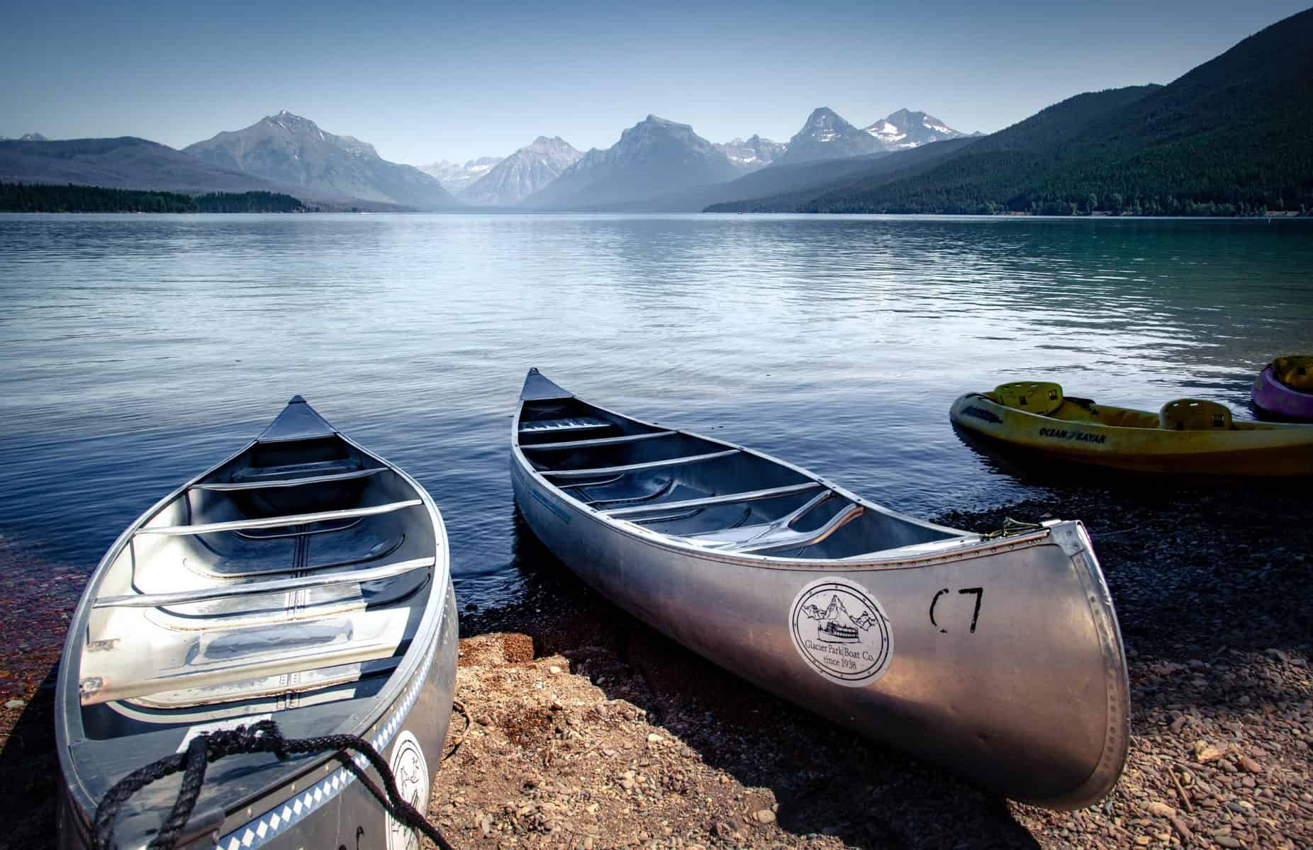 Canoe Vs Kayak What’s The Difference & Which One Is Best For You?