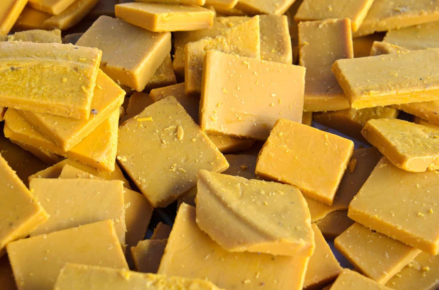 How To Maintain A Kayak Cleaning & Protecting The Hull With Kayak Wax