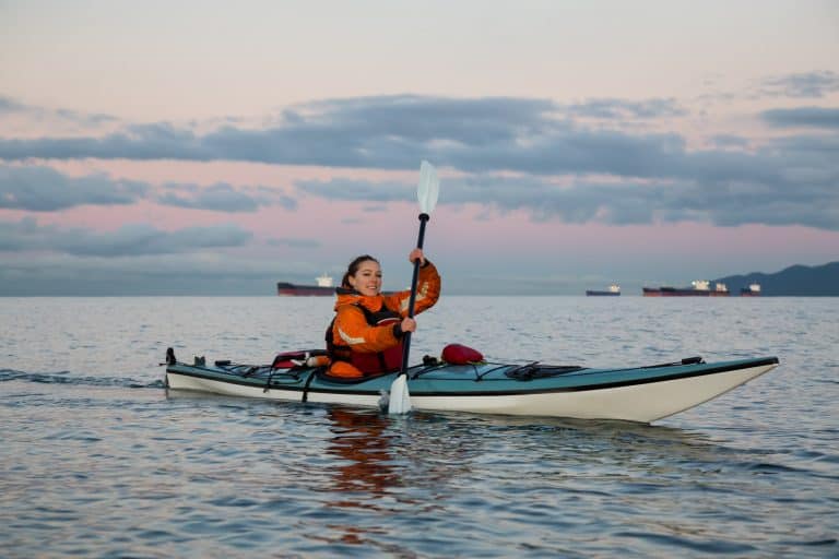 How To Paddle A Kayak Beginner’s Guide To Proper Kayak Paddling Techniques