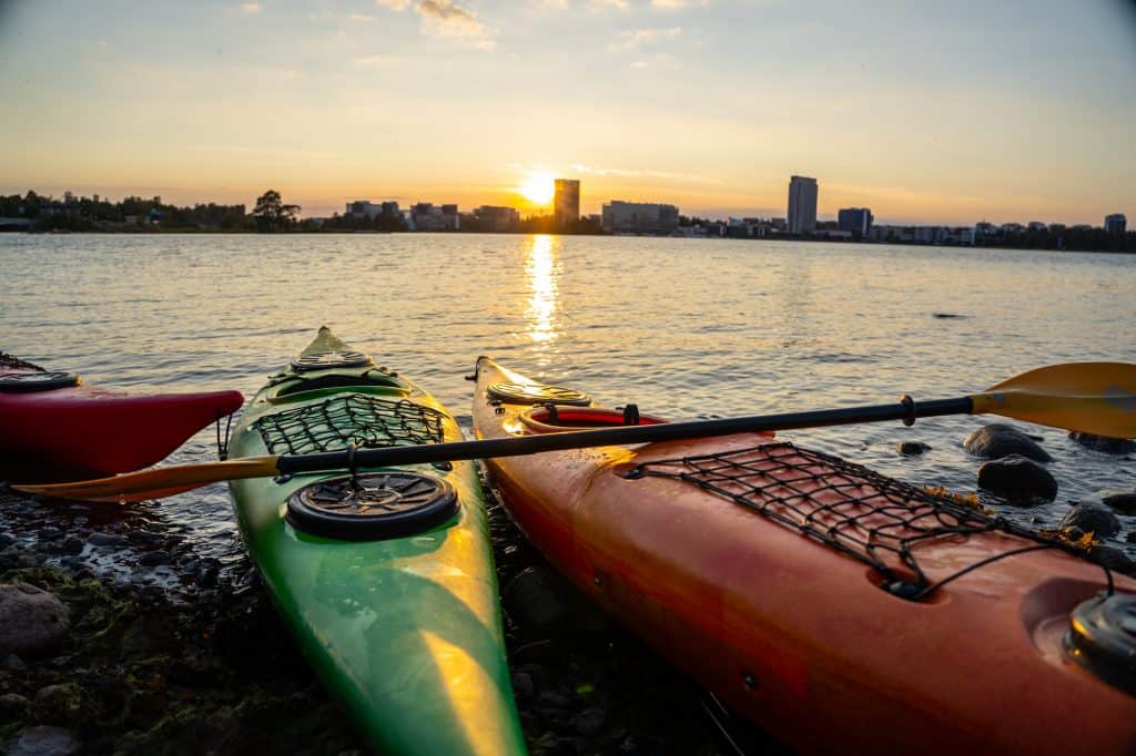 Best Kayak Lights for Night Paddling See & Be Seen With These Top 8 Kayak Lights