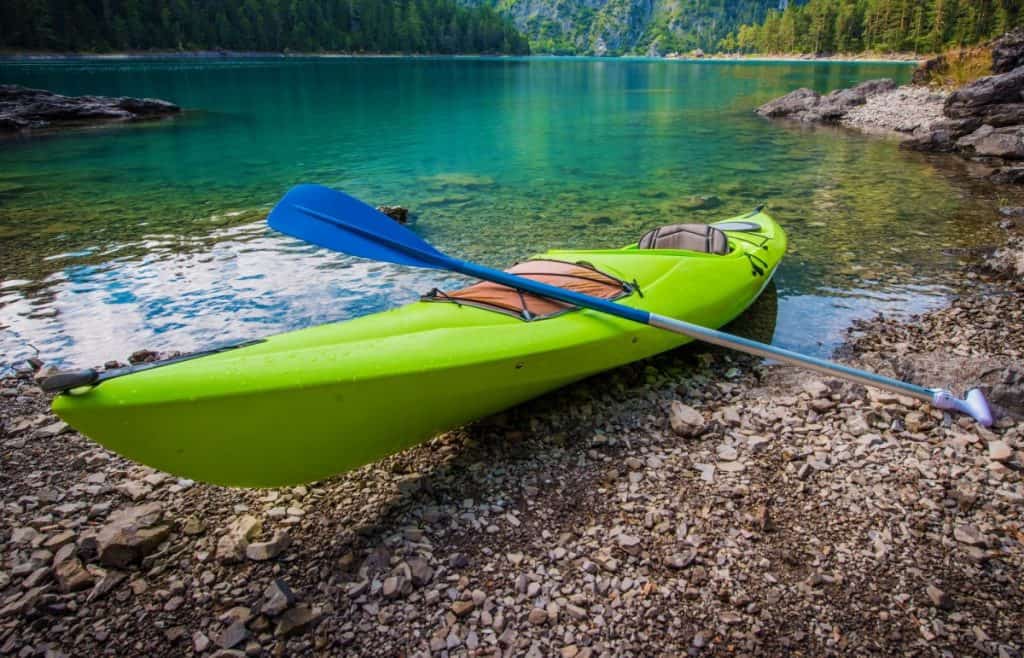Kayak Wars Inflatable Vs. Hard Kayak Comparison Kayak Wars Inflatable Vs. Hard Kayak Comparison